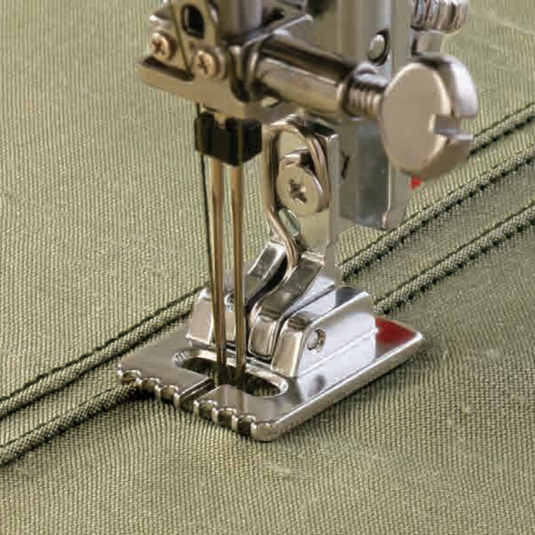 Pintuck foot narrow